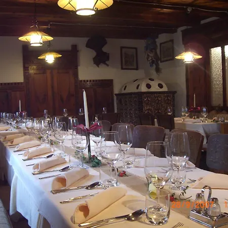 Szálloda Restaurant Schaurhof 3*